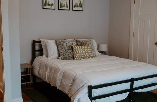 Hickory House | The Downtown Abode!