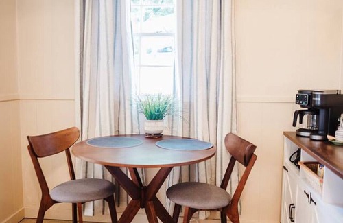 Downtown Klamath Falls Apartment | The Downtown Haus | Walking Distance to DT KFalls