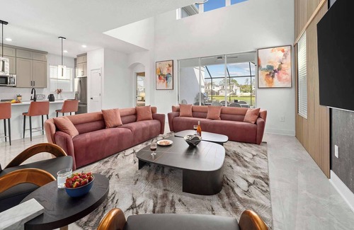 Florida Center House | The Dreamy | NEW dream villa w 2 theme BRs, pool - dream location near Universal