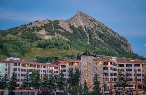 Crested Butte Condo | THE DROP-IN: the edge of adventure