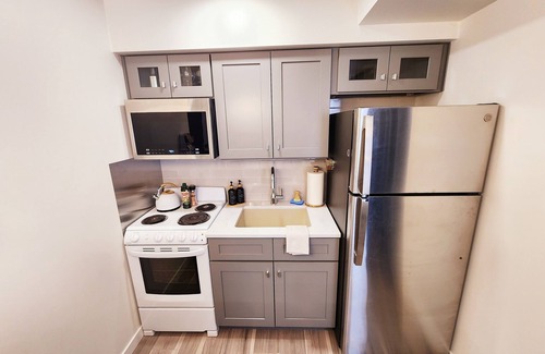 Greenhills Apartment | The Drummond Luxury Hotel