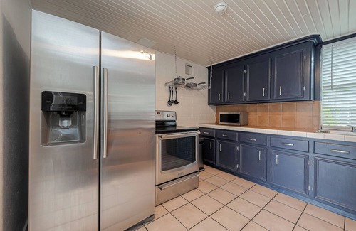 Garden Oaks Apartment | The Du—Charming 1 BR Bungalow in Garden Oaks