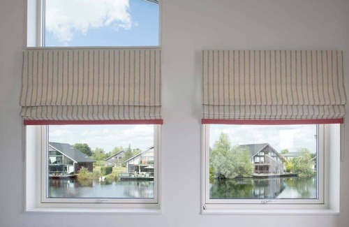 Ampney Crucis House | The Duck House | Dog-Friendly Lakehouse + Hot Tub