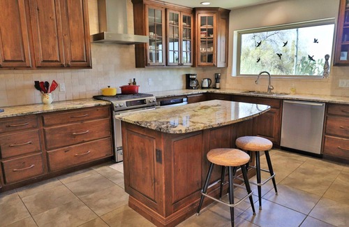 Catalina Foothills Estates House | The Duke-Iconic Foothills Escape with Pool&Spa