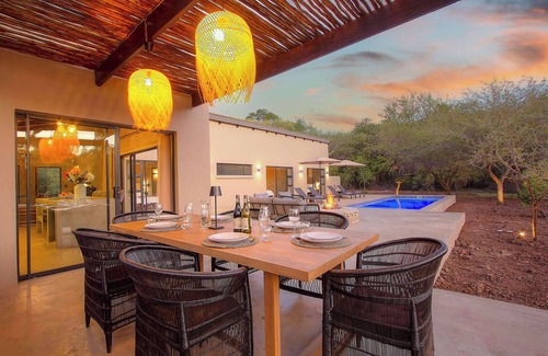 Marloth Park Villa | The Duke. Luxury Safari Villa - Kruger National Park