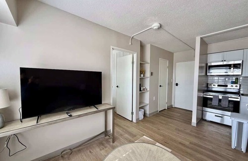 North Central Omaha Apartment | The Dundee at Modern Heights