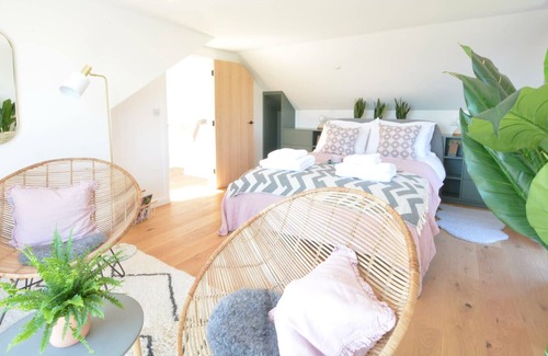 Orford Cottage | THE DUNNS, ORFORD, pet friendly, with open fire in Orford