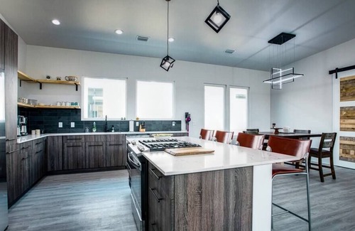 Tallahassee House | The Dylan - Ultra Modern Luxury Home