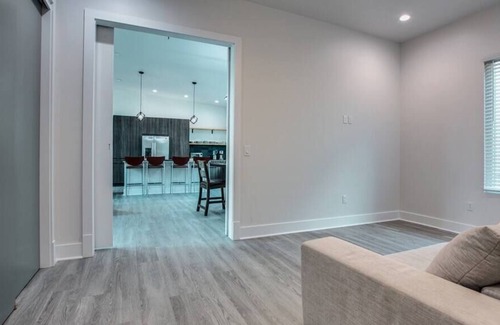 Tallahassee House | The Dylan - Ultra Modern Luxury Home