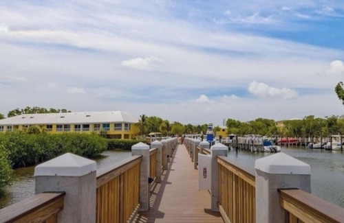 Rock Harbor Condo | The Eagle has landed