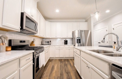 Auburn - Opelika House | The Eagle's Nest in Farmville!