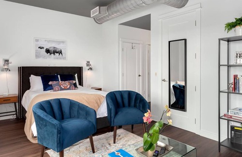 Fayetteville Apartment | The East View - Overlooks Downtown - Steps to Dickson
