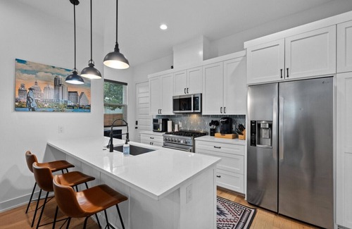 Govalle House | The Eastside Den – Pet-Friendly w/Yard