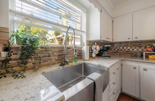 Ybor City House | "The Eclectic"- Fenced In|Fire Pit|Grill
