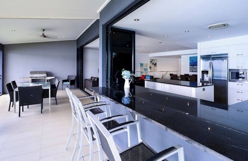 Hamilton Island Apartment | The Edge 1