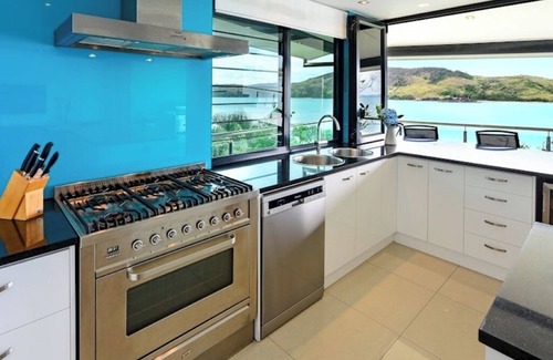 Hamilton Island Apartment | The Edge 1