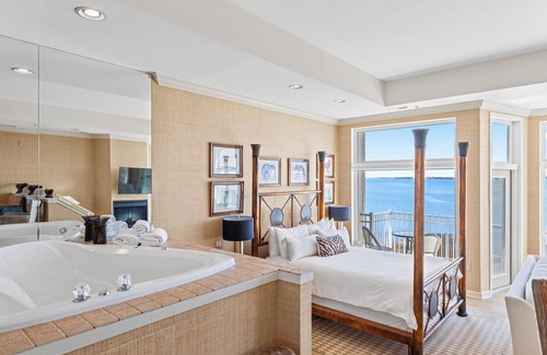 Midtown Ocean City Hotel | The Edge at Fager's Island