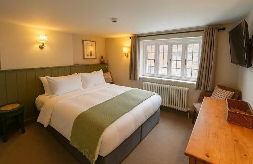 Bolney Hotel | The Eight Bells Inn, Bolney