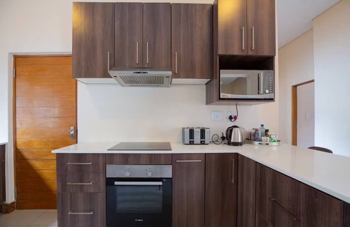 Greater Johannesburg Metropolitan Area Cottage | The Eighth Cottage