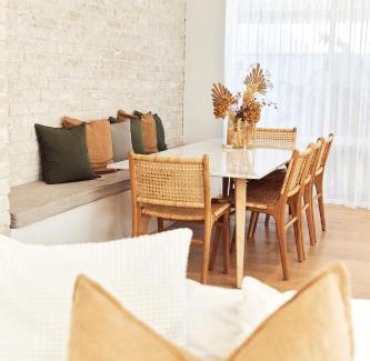 Dunsborough House | The Elanora