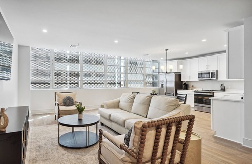 Central Business District Apartment | The Eleanor New Orleans