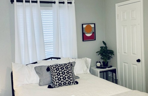 Lubbock House | The ⚡️ Electric ⚡️ Townhome