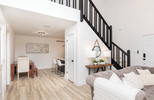 Wright House | "The Emerald" - Stylish & Modern Townhome