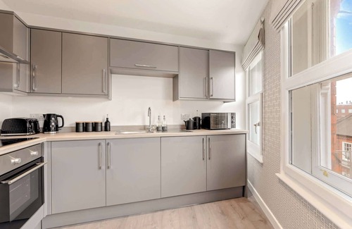 Leicester City Centre Apartment | The Emmeline at Signature Suites