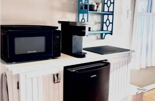 Ferry Village Apartment | The Empty Nest