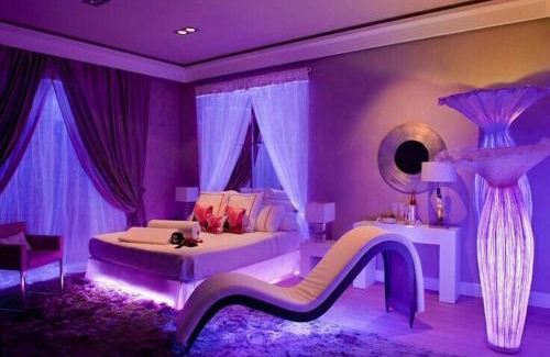 North Chesterfield House | The Enchanted Escape