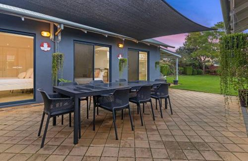 Dunsborough House | The Enclave - A Family Alfresco Retreat