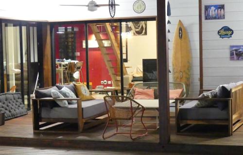 St Gilles-les-Bains Villa | The Endless Summer Caze