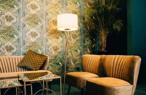 Leeton Apartment | The Enterprise Suite