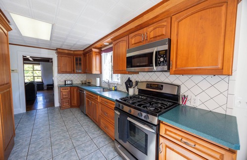 Saratoga Springs House | The Entire Lincoln Property