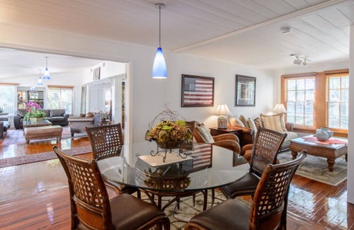 Stuart Hotel | THE ERNEST LYONS HOUSE AT OLD COLORADO INN