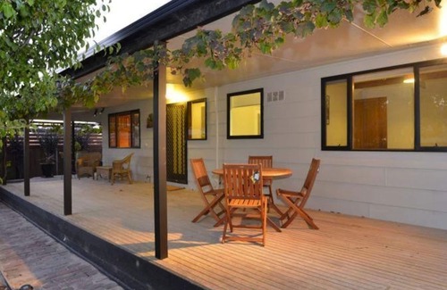 Portarlington House | The Esplanade Beach House