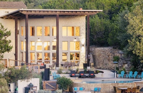 Barton Creek Highlands House | The Estate at Crystal Creek- 8 miles to downtown Austin!