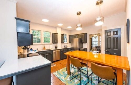 Charlotte House | The Estate at Eastover