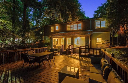 Atlanta Villa | The Estate at Emory, CDC, 7 Bedrooms, Sleeps 16