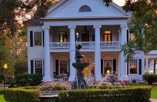 Hammond Bed & Breakfast | The Evangeline Room W/King Bed