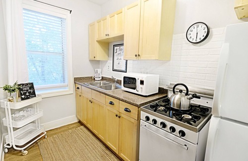 Lakewood Heights Apartment | The Explorer's Hearth M-Streets