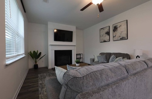Union City House | The Fairburn Dream Escape