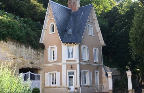 Larcay House | The Fairy House chic & charm.Close to Loire Chateaux Amboise. Swimming Pool