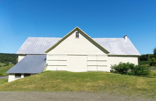Hartwick House | The Farm at Valley View- An elegant Wedding & Event Venue