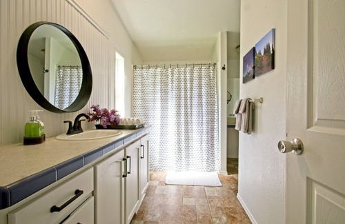 Port Angeles House | The Farm Cottage at Freshwater Bay