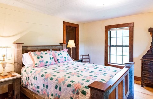 Cullman Other | The Farm House a Place to Pausen