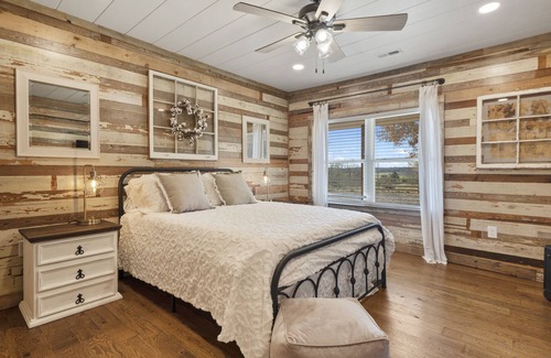 Fort Payne Other | The Farmhouse @ Desoto Farms with Hot Tub!
