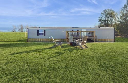 Hendersonville House | The FarmHouse Retreat B