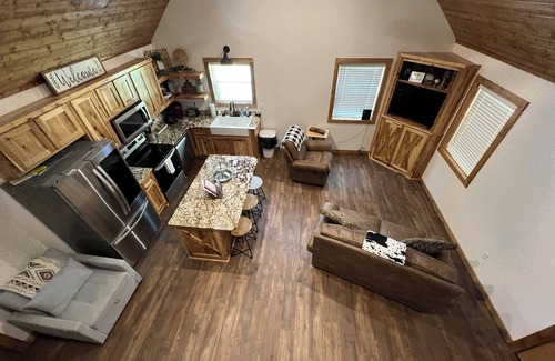 Hatfield Cabin | The Farmhouse