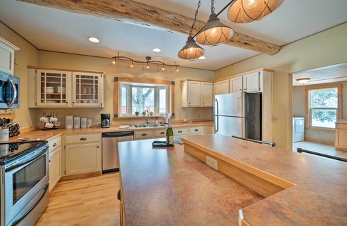 Red Lodge House | 'The Farmstead' on 10 Acres w/Mountain Views!